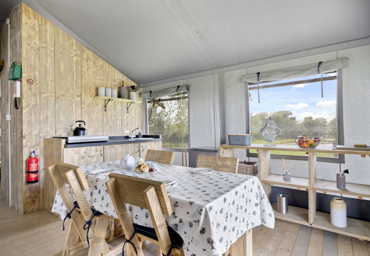 Chalet in Hertford - The Herdwick Safari Tent