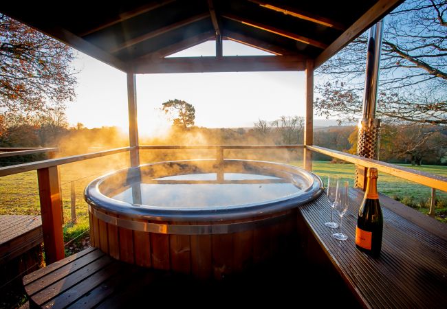 Chalet in Hoath - Knole Luxury Dome Chalet in Hoath - Knole Luxury Dome