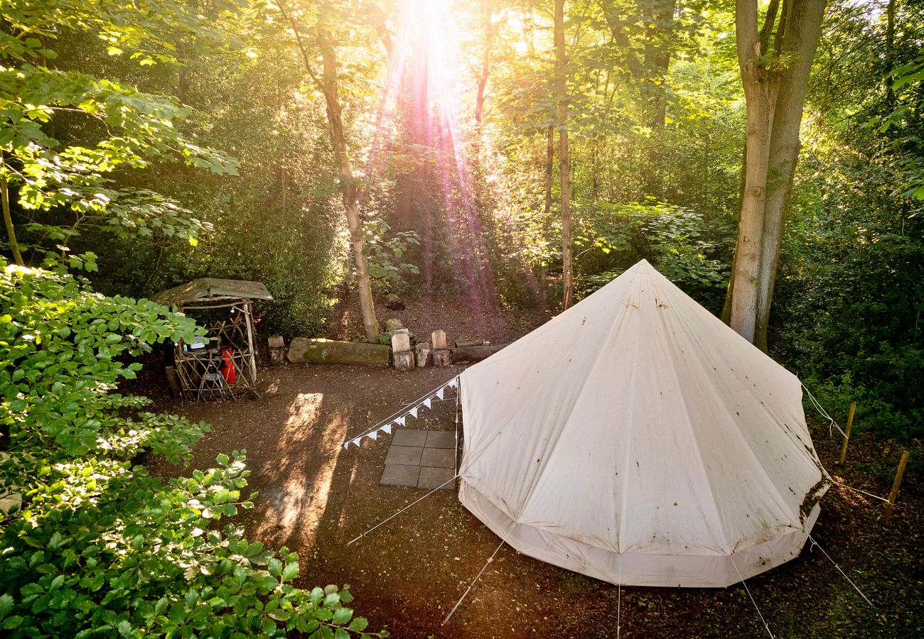Chalet in Woolton Hill - Moroccan Bell Tent