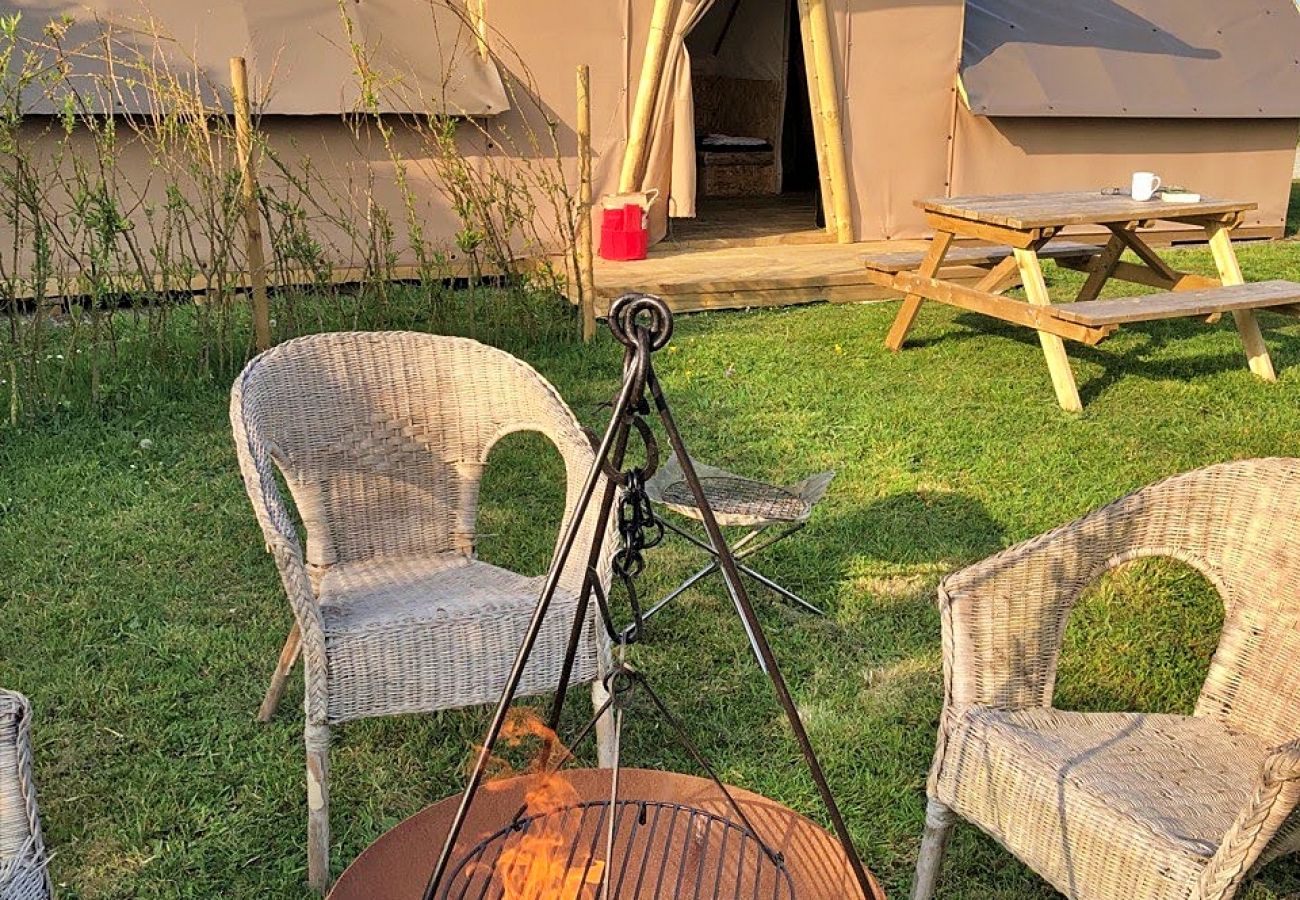 Chalet in Coverack - Godrevy Celtic Longhouse Tent