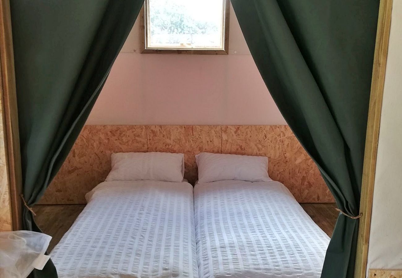 Chalet in Coverack - Godrevy Celtic Longhouse Tent
