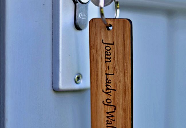 Chalet in Pwllheli - 'Joan' Shepherds Hut Chalet in Pwllheli - 'Joan' Shepherds Hut