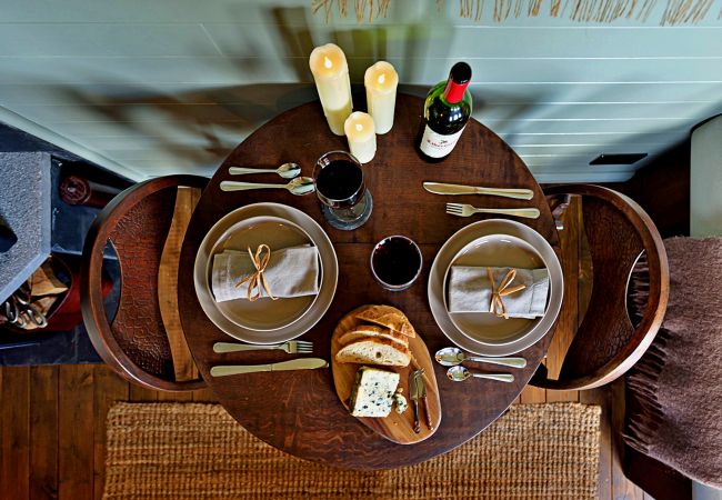 Chalet in Pwllheli - 'Joan' Shepherds Hut Chalet in Pwllheli - 'Joan' Shepherds Hut