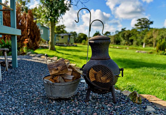 Chalet in Pwllheli - 'Joan' Shepherds Hut Chalet in Pwllheli - 'Joan' Shepherds Hut