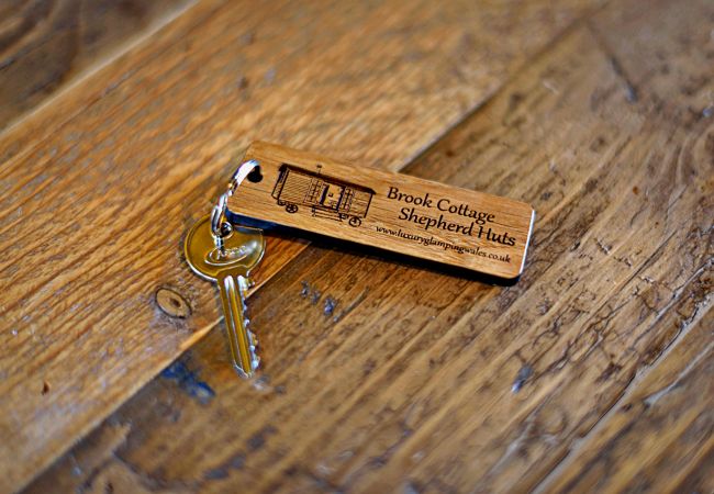 Chalet in Pwllheli - 'Susanna' Poachers Hut Chalet in Pwllheli - 'Susanna' Poachers Hut