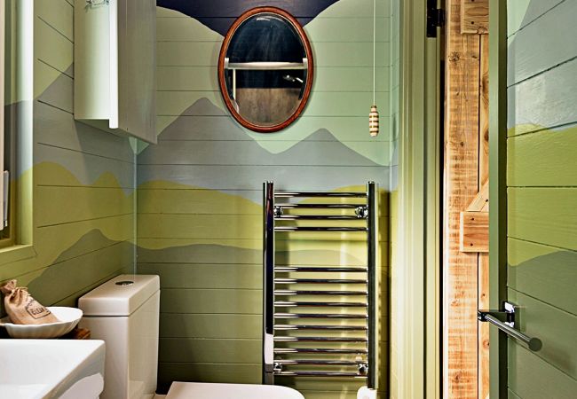 Chalet in Pwllheli - 'Angharad' Poachers Hut Chalet in Pwllheli - 'Angharad' Poachers Hut