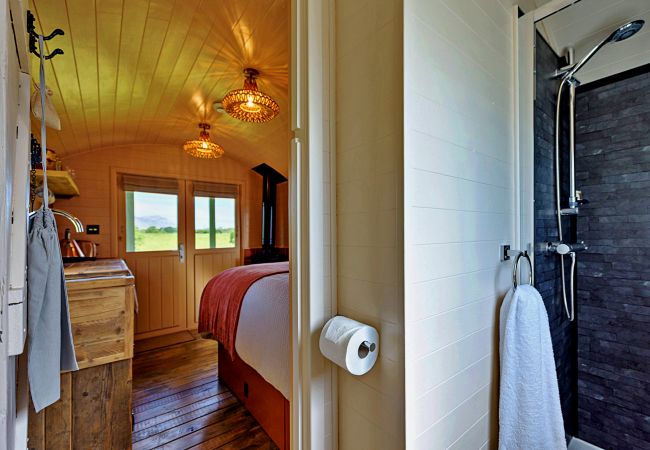 Chalet in Pwllheli - 'Marared' Gypsy Hut Chalet in Pwllheli - 'Marared' Gypsy Hut