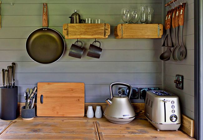 Chalet in Pwllheli - 'Elen' Gypsy Hut Chalet in Pwllheli - 'Elen' Gypsy Hut