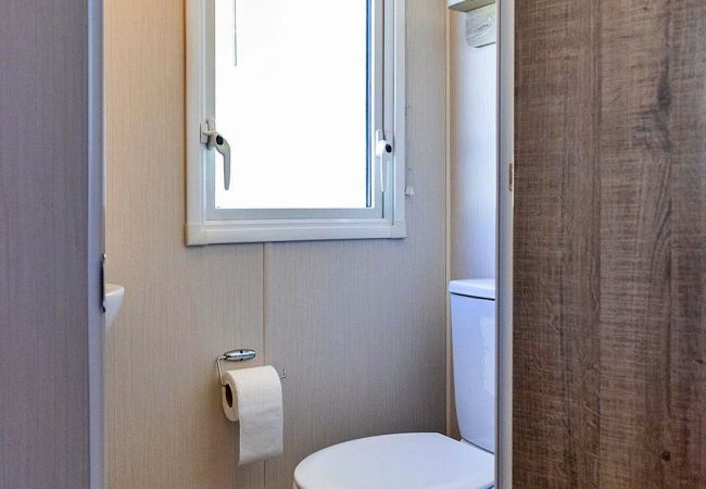 Mobile home in Great Thorness - Beachlands Mobile home in Great Thorness - Beachlands