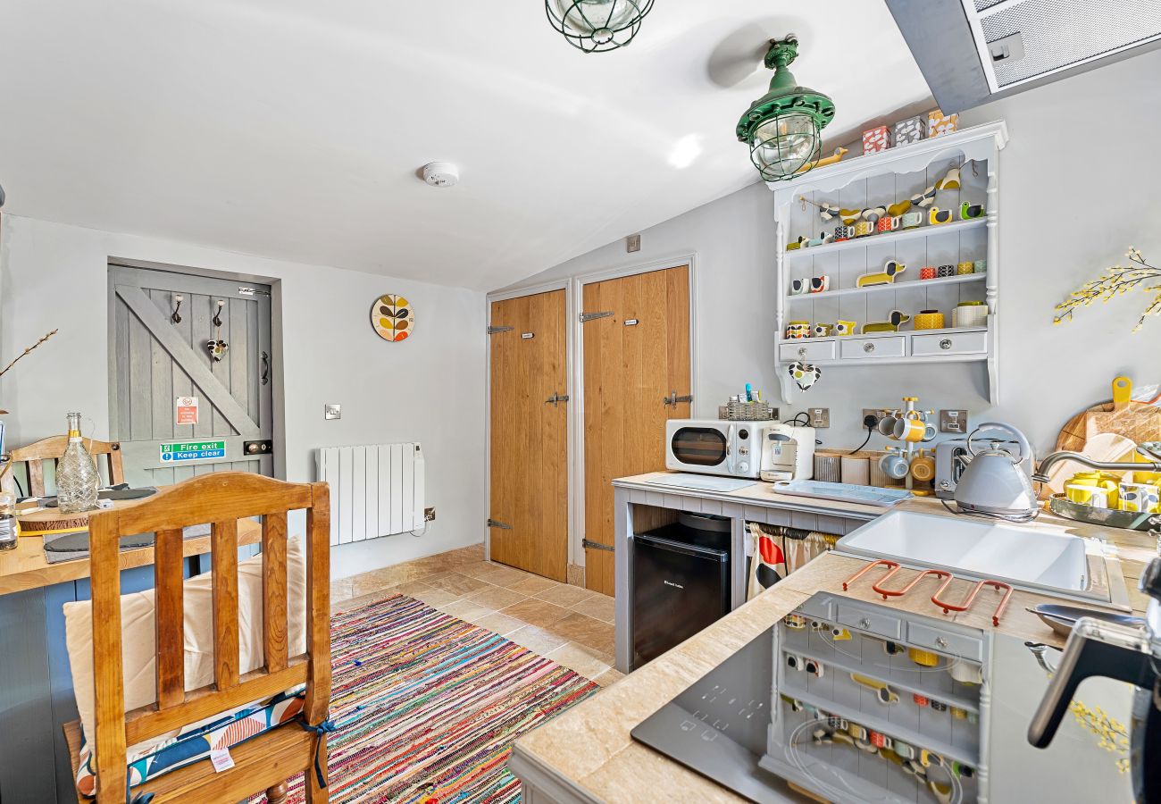 Cabin in Romsey - Hilltop Stable