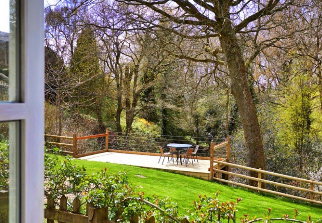 Chalet in Shrewsbury - Shepherd's Retreat at Morrells Wood