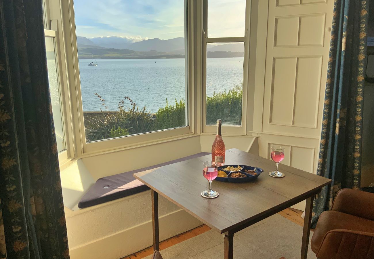 Apartment in Beaumaris - Waters Edge at Gadlys House