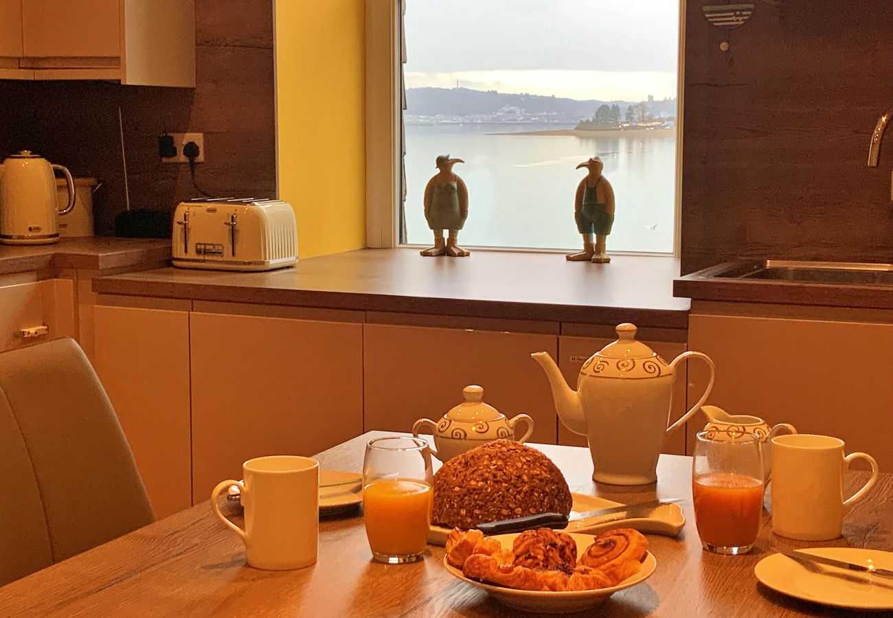 Apartment in Beaumaris - Waters Edge at Gadlys House