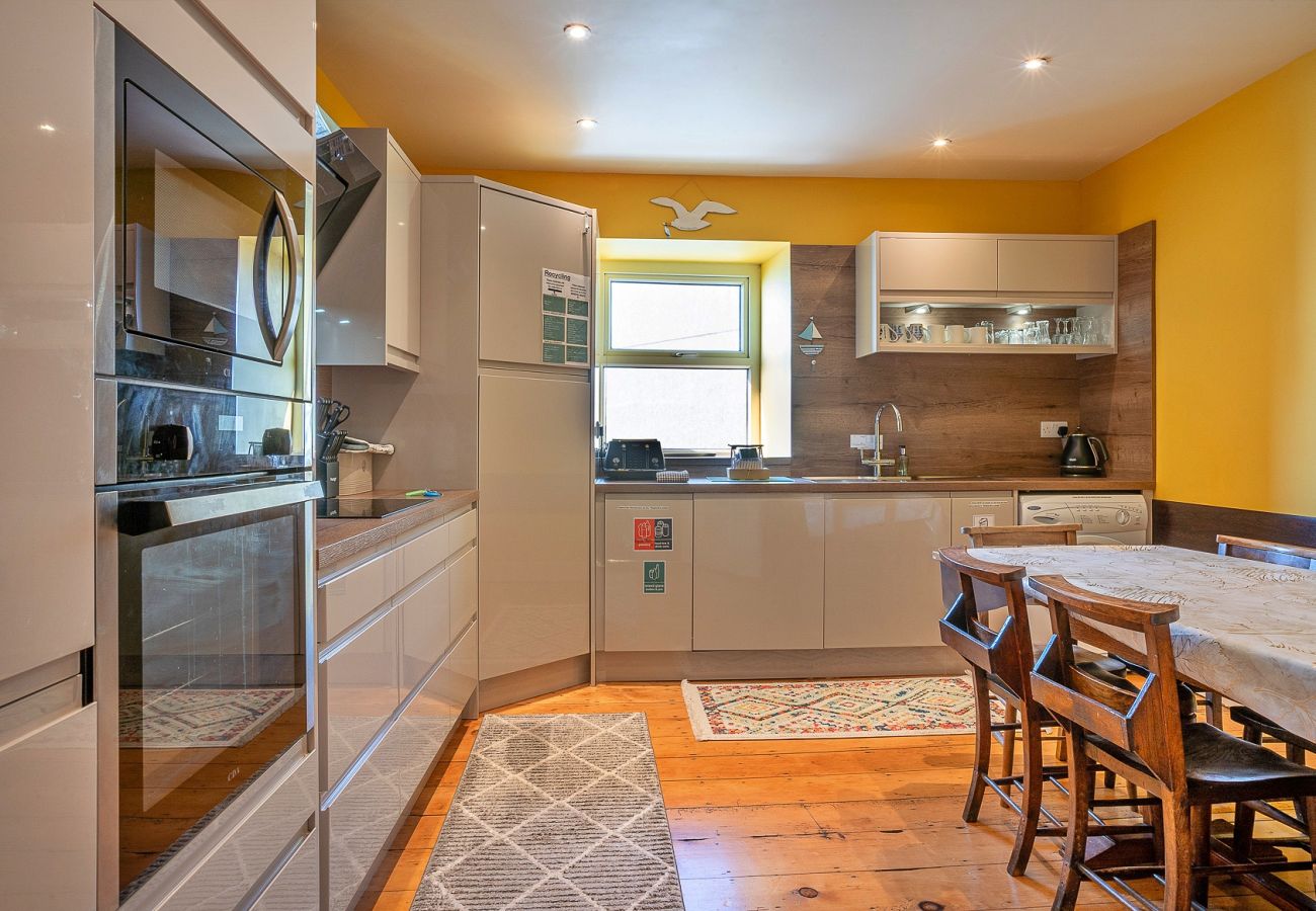 Apartment in Beaumaris - Beau View at Gadlys House