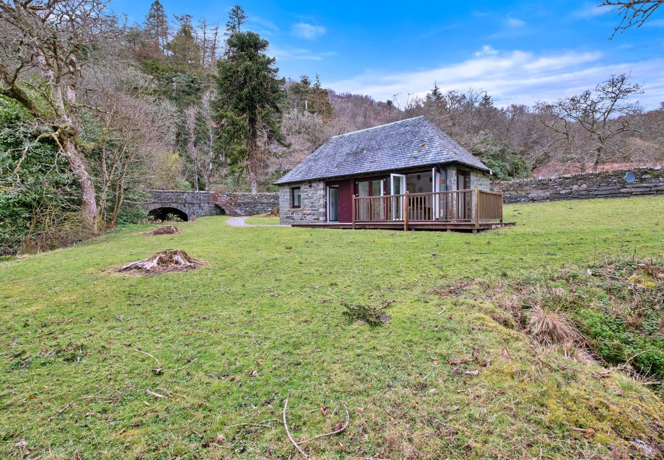 Cottage in Achahoish - The Turbine House