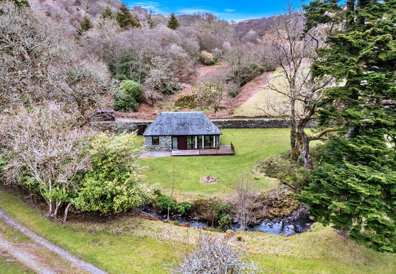 Cottage in Achahoish - The Turbine House