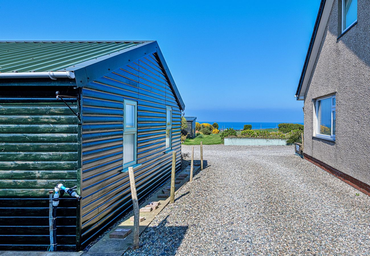 Cabin in Aberdesach - Bimbadeen Lodge