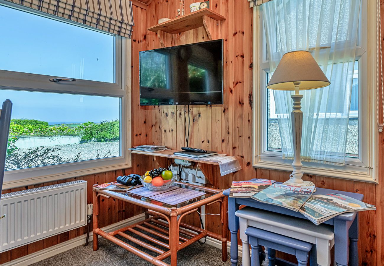 Cabin in Aberdesach - Bimbadeen Lodge