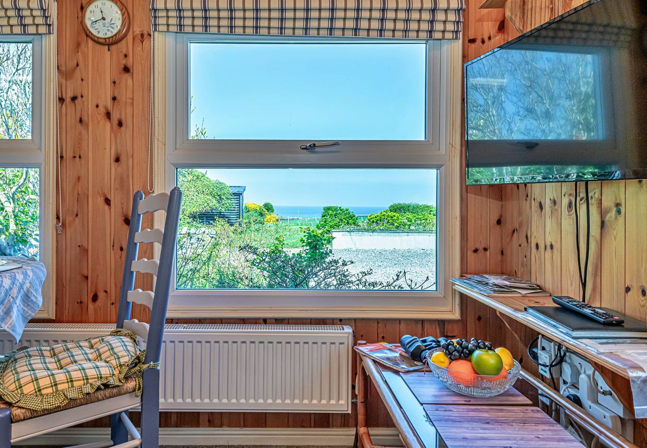 Cabin in Aberdesach - Bimbadeen Lodge