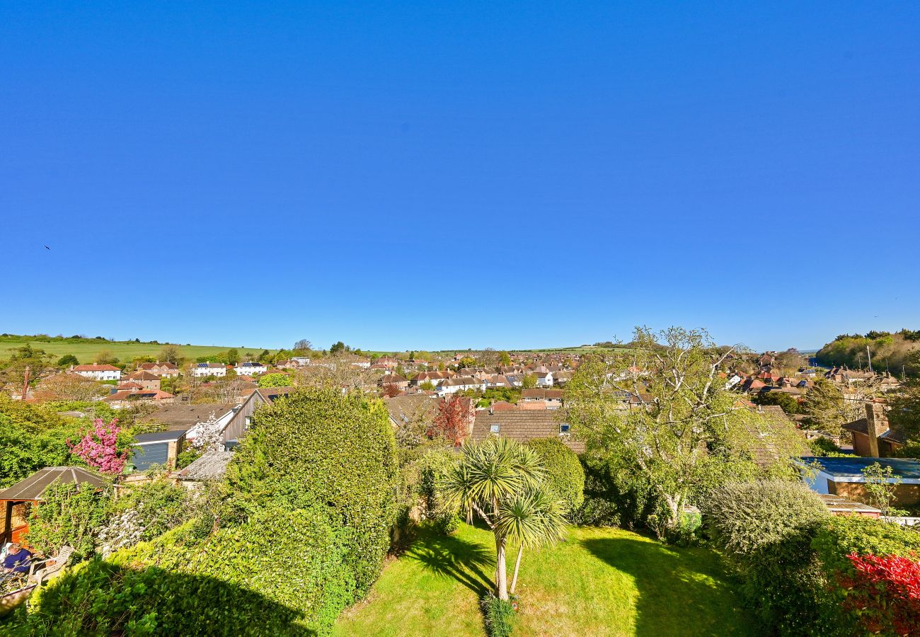 House in Lewes - 19, South Way