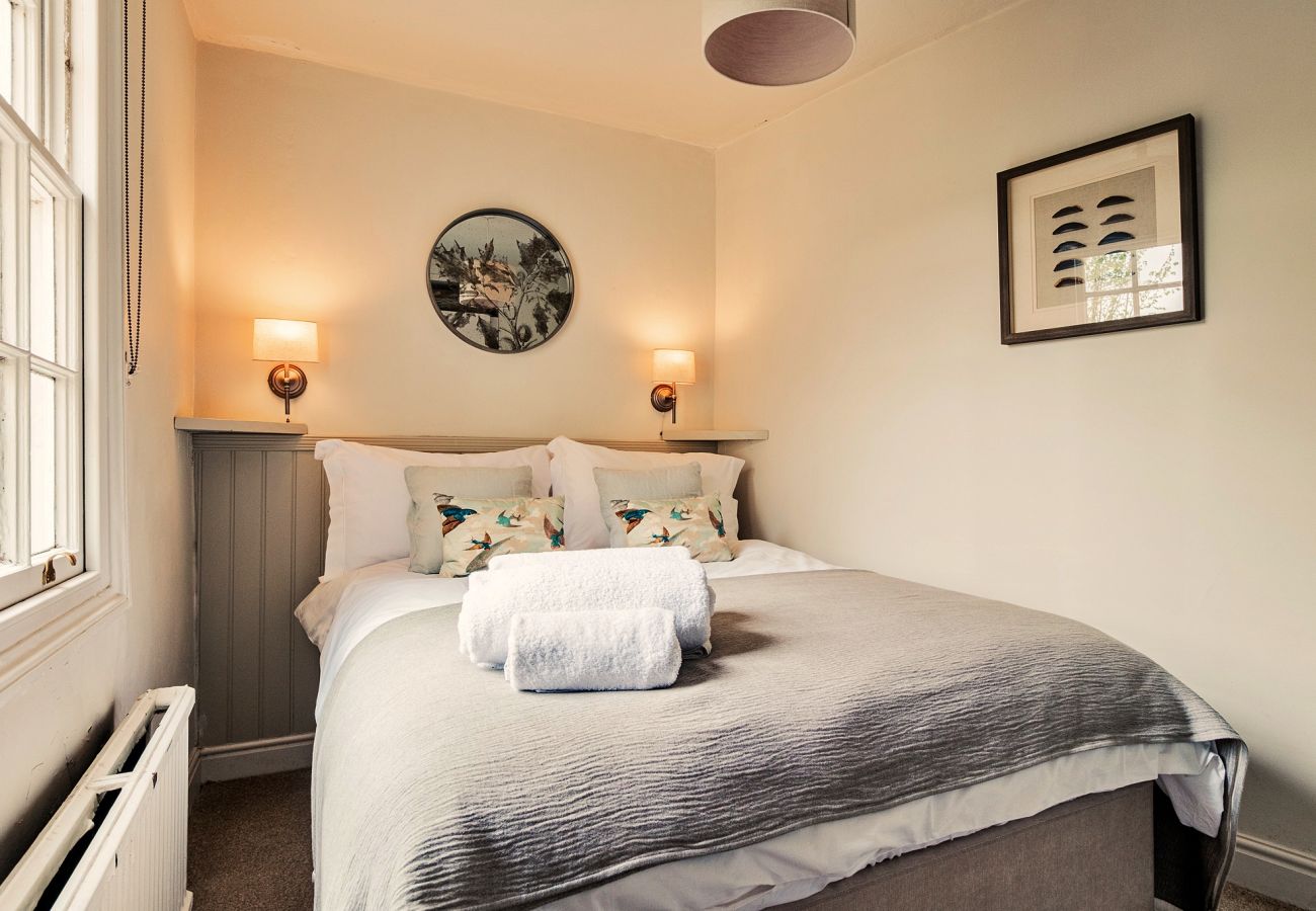 Cottage in Stroud - Hendy Cottage