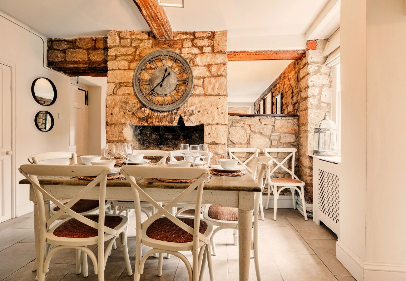Cottage in Stroud - Hendy Cottage