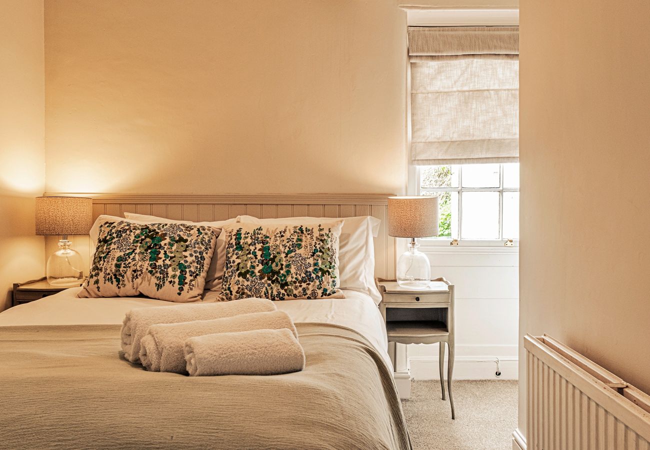 Cottage in Stroud - Hendy Cottage