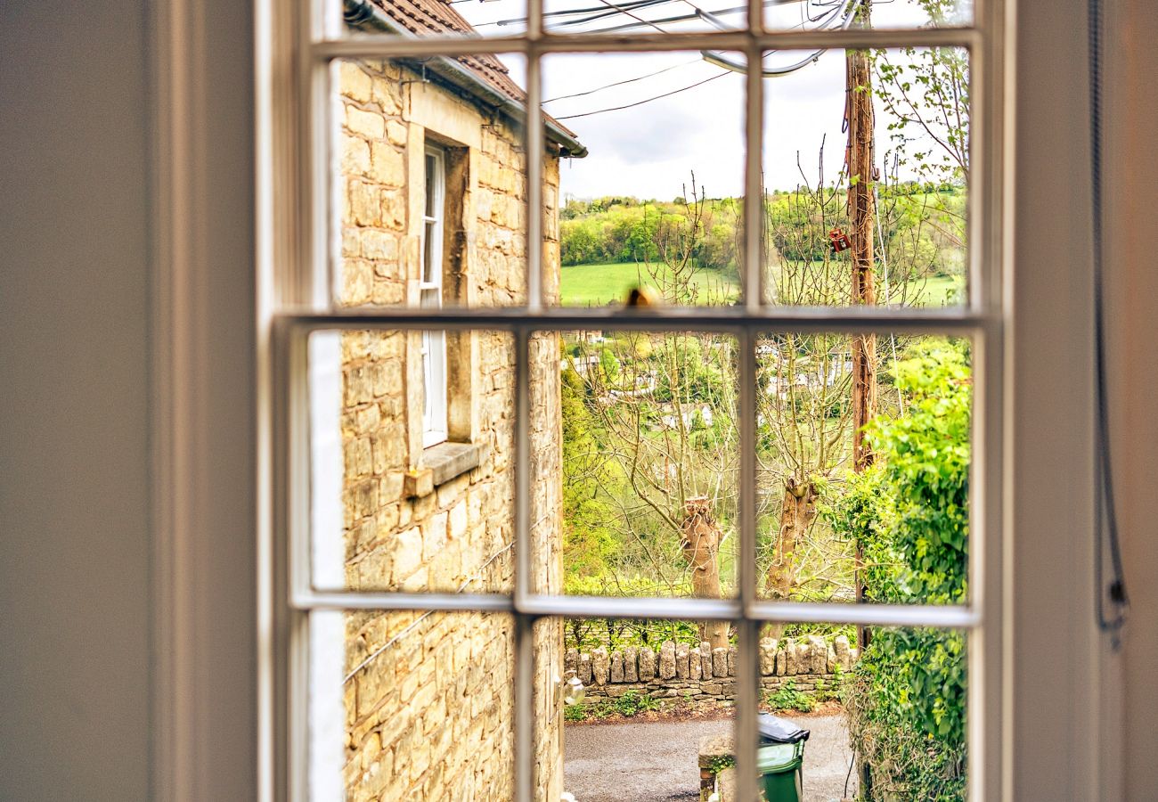 Cottage in Stroud - Hendy Cottage