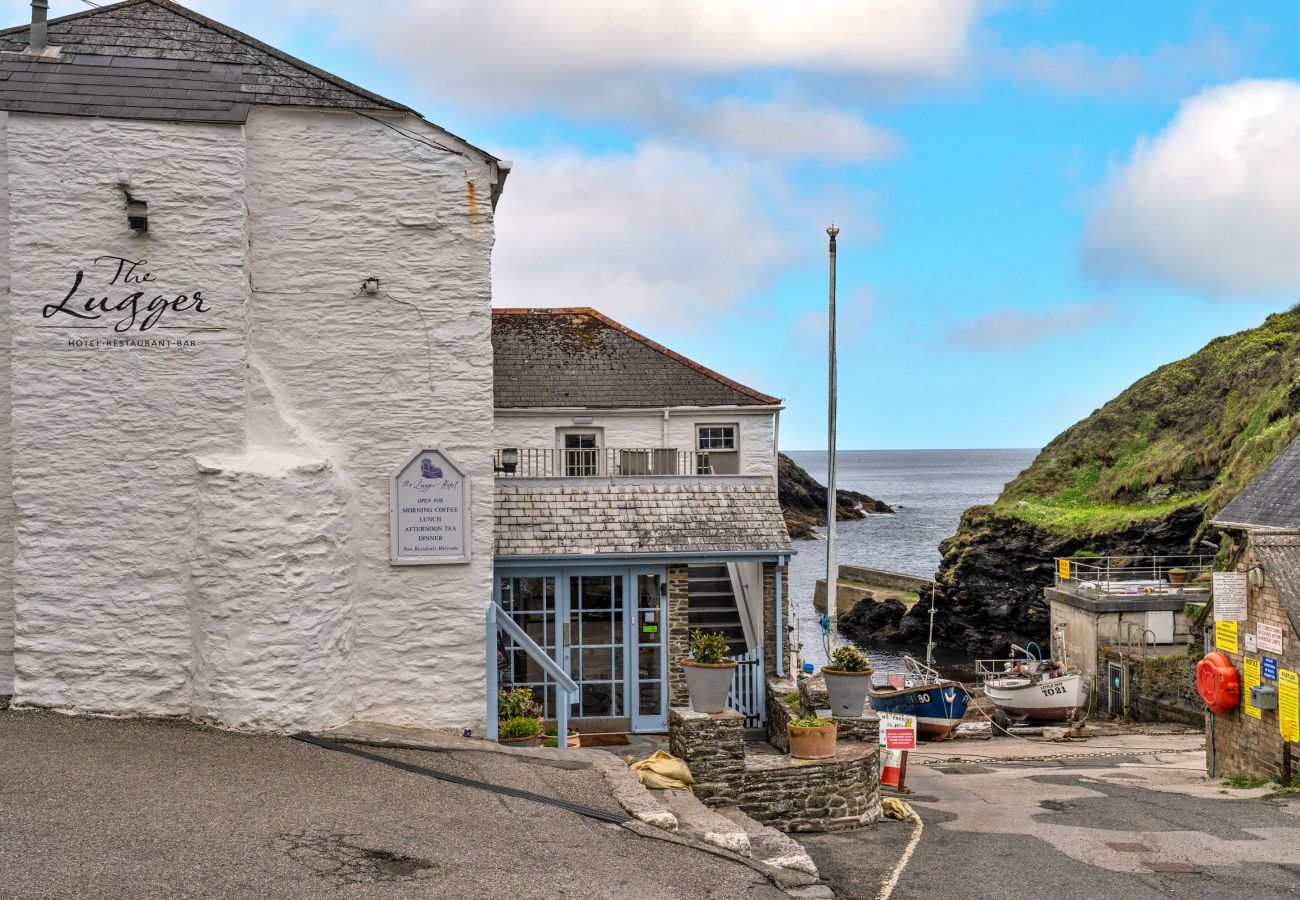 House in Portloe - The Old Store