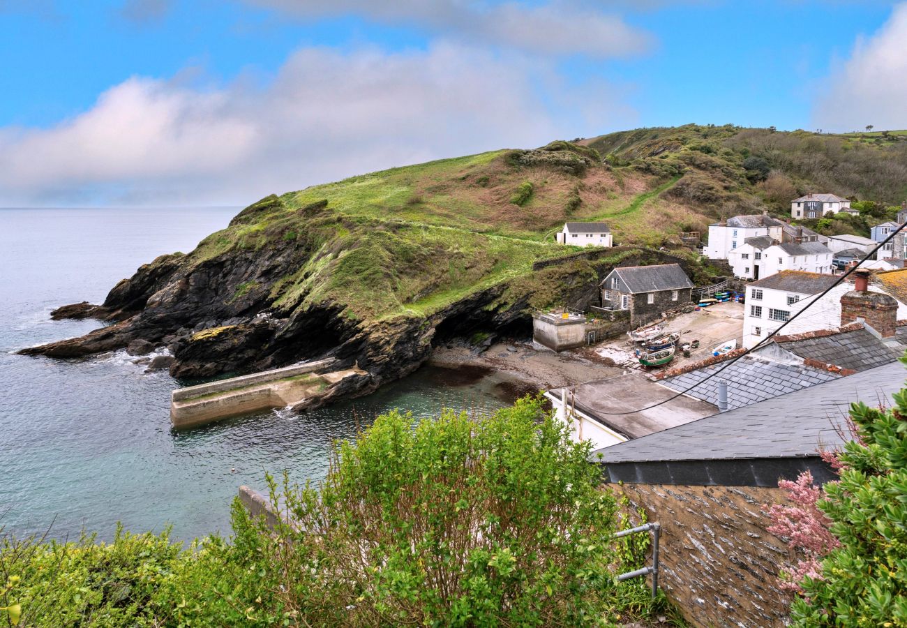 House in Portloe - The Old Store
