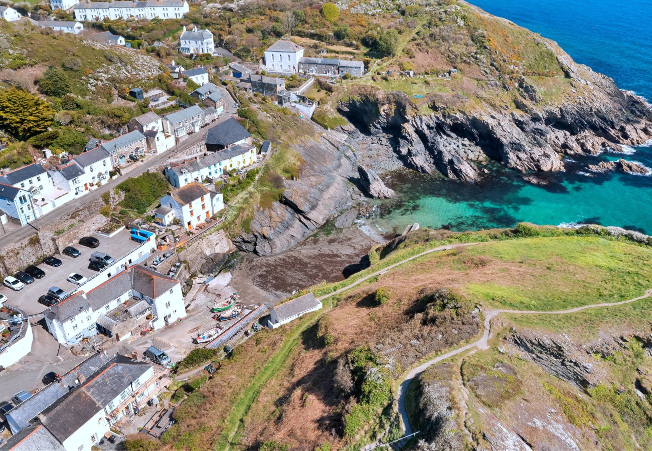 House in Portloe - The Old Store