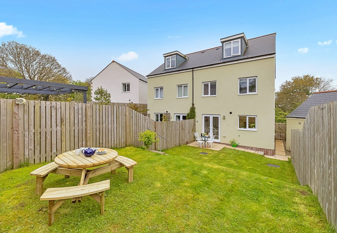 House in St Austell - Cove House