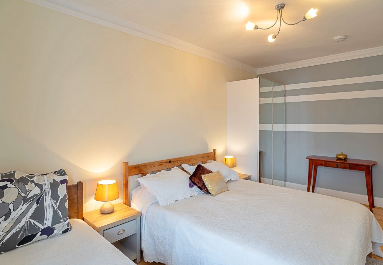 House in Lyme Regis - Heselwood
