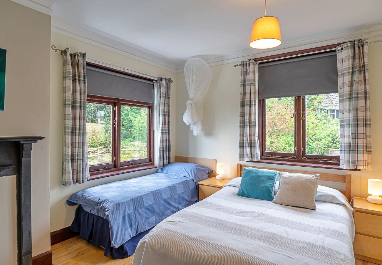 House in Lyme Regis - Heselwood