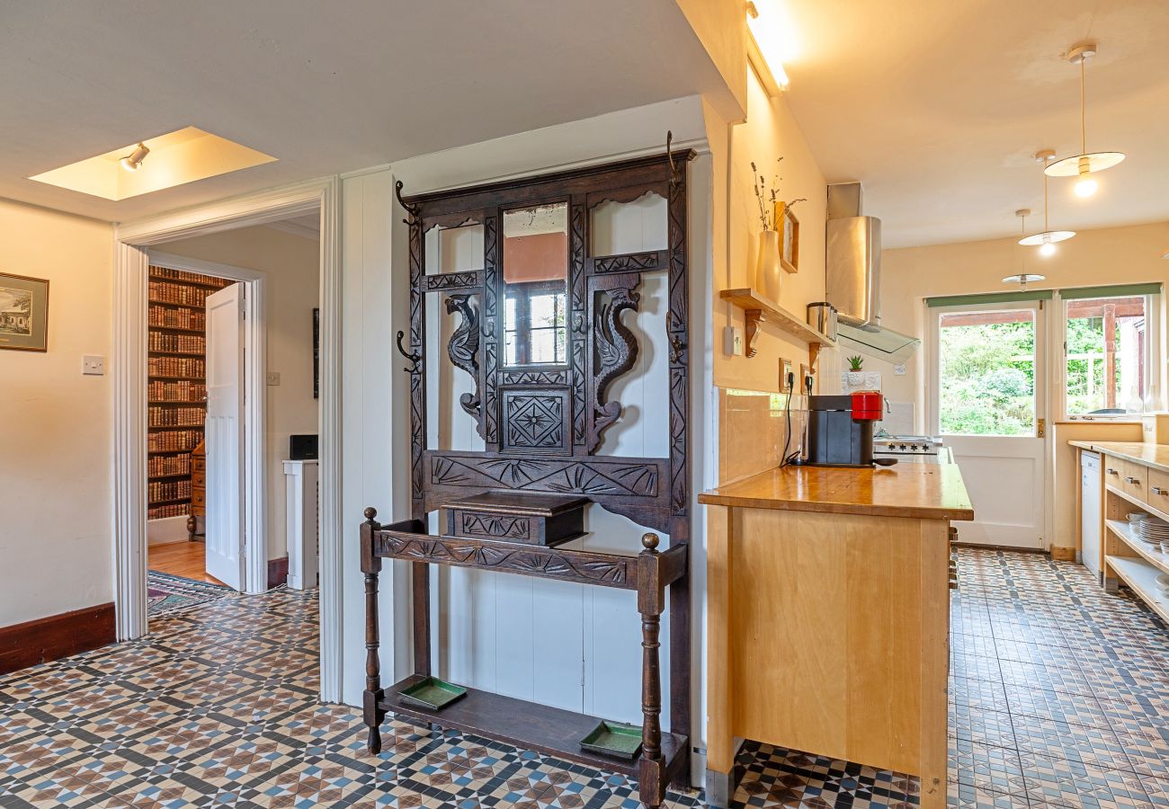House in Lyme Regis - Heselwood