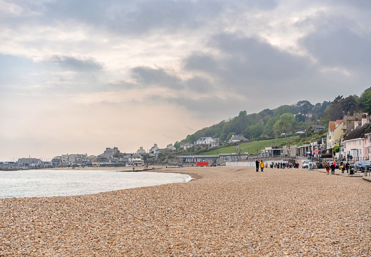 House in Lyme Regis - Heselwood
