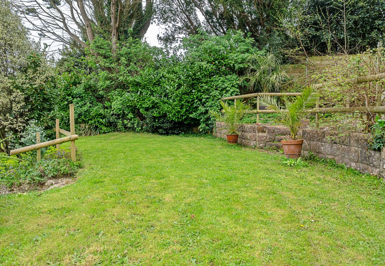 House in Lyme Regis - Heselwood