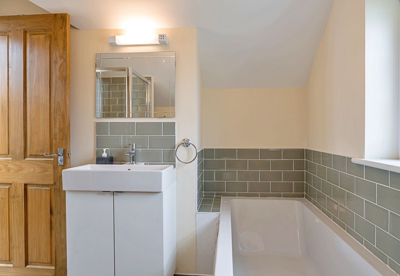 House in Lyme Regis - The Heselwood Coach House