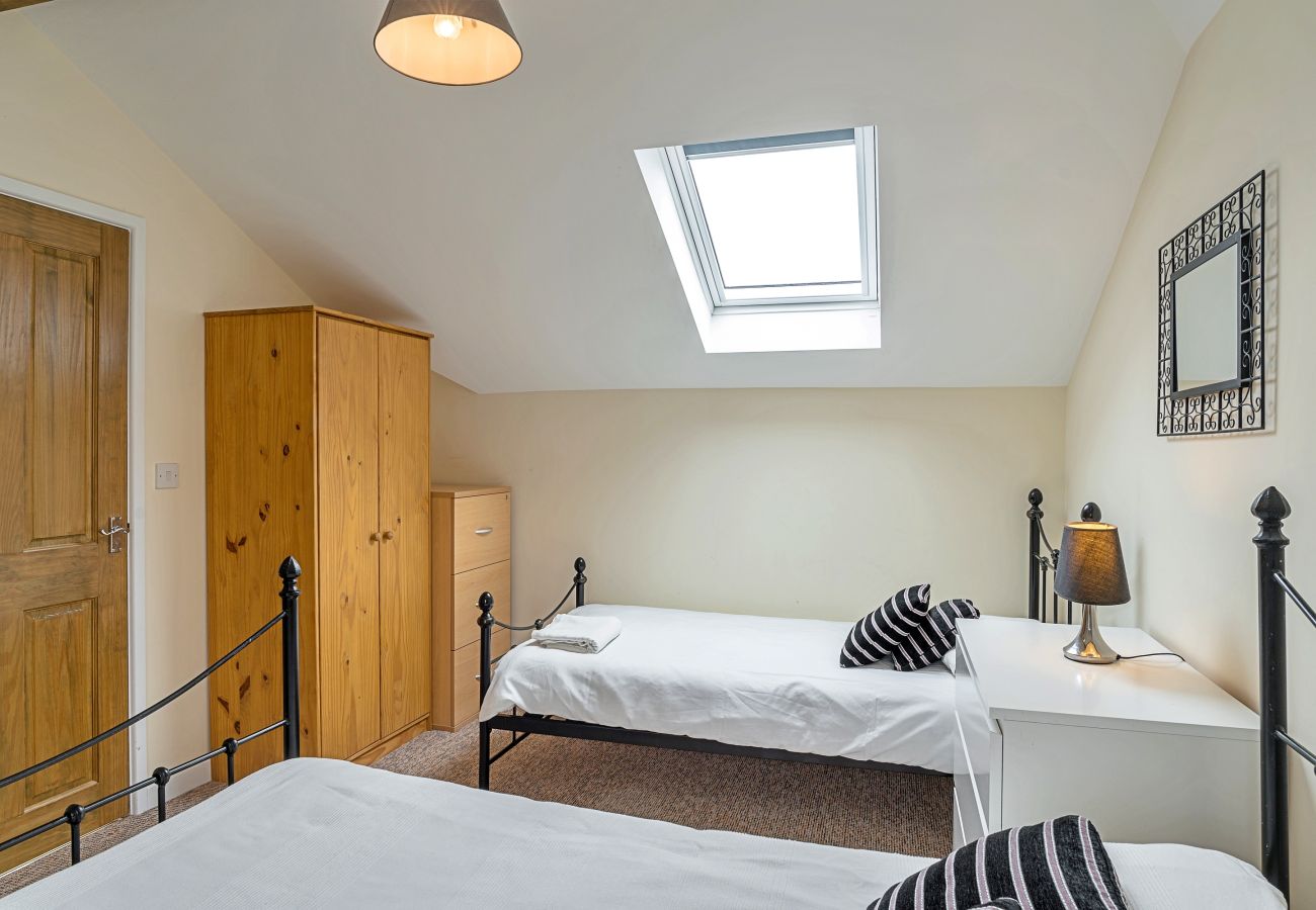 House in Lyme Regis - The Heselwood Coach House