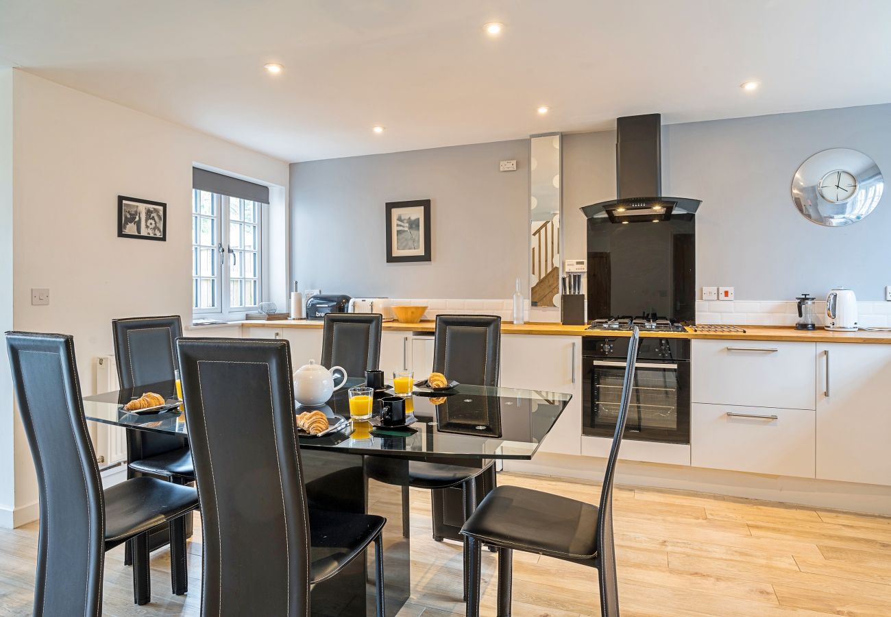 House in Lyme Regis - The Heselwood Coach House