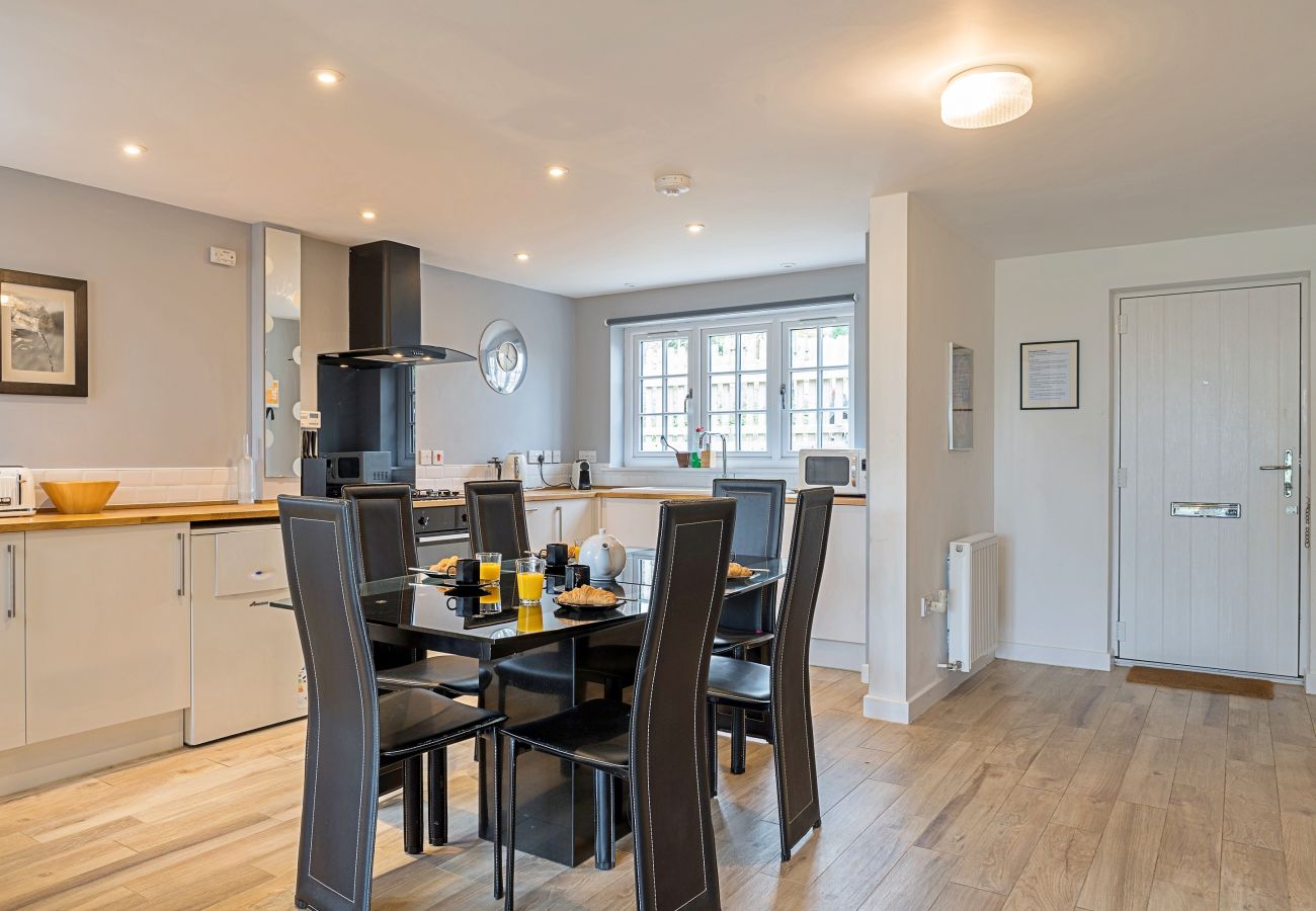 House in Lyme Regis - The Heselwood Coach House