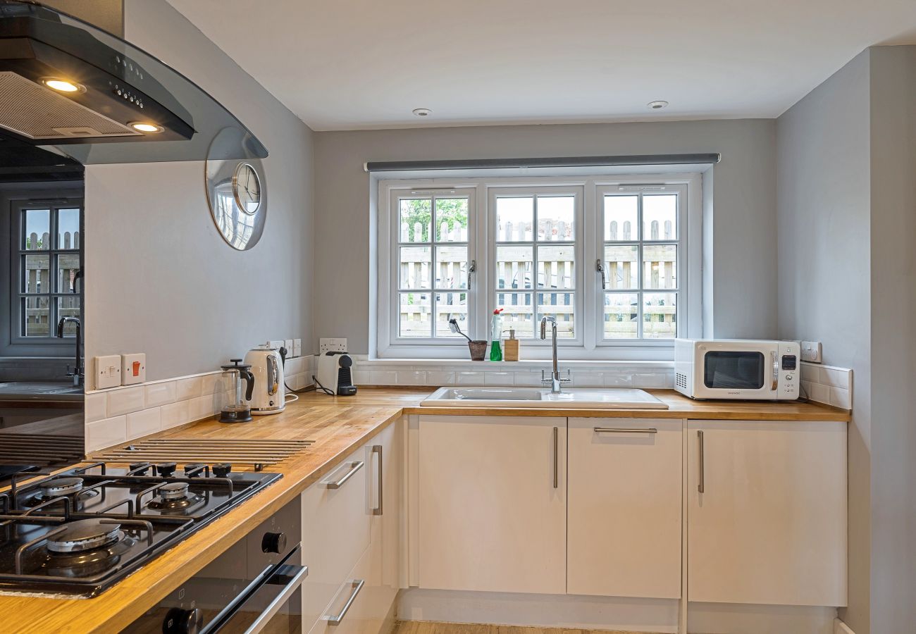 House in Lyme Regis - The Heselwood Coach House