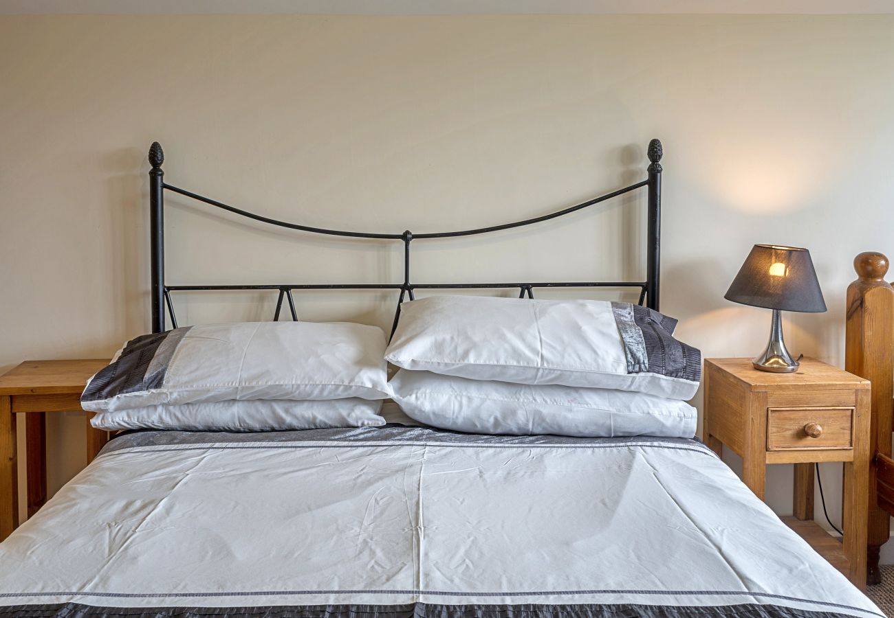 House in Lyme Regis - The Heselwood Coach House