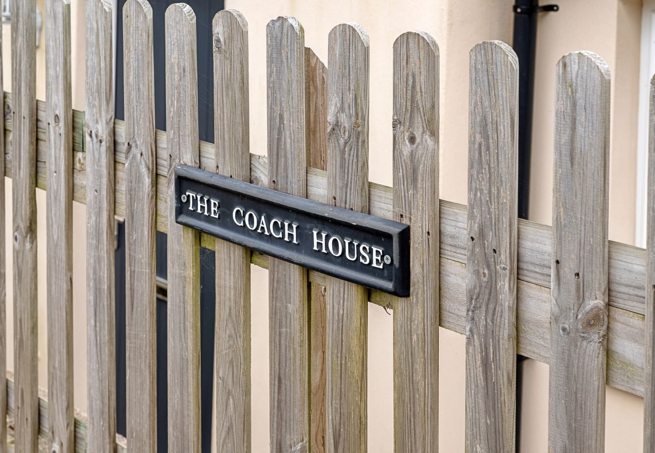 House in Lyme Regis - The Heselwood Coach House