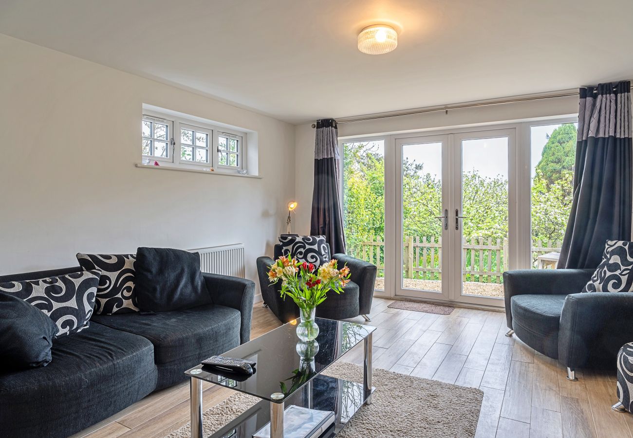 House in Lyme Regis - The Heselwood Coach House