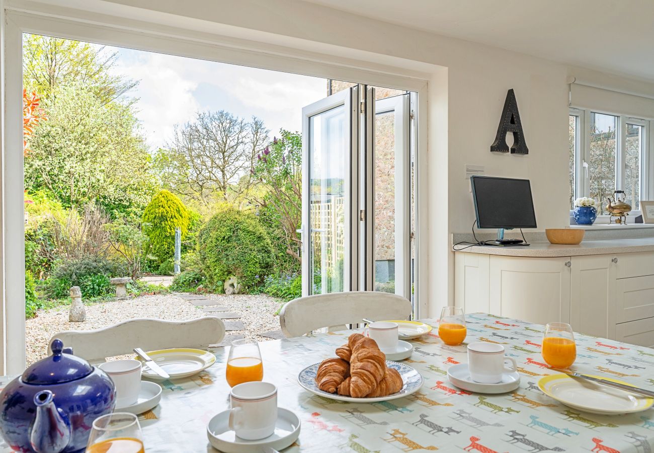 Cottage in Batcombe - Greenhills Cottage