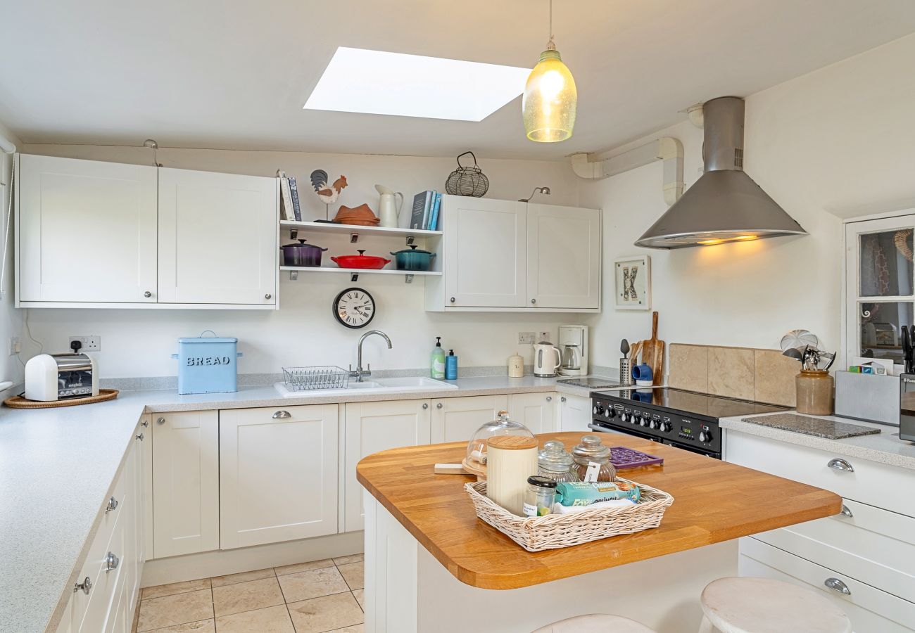 Cottage in Batcombe - Greenhills Cottage