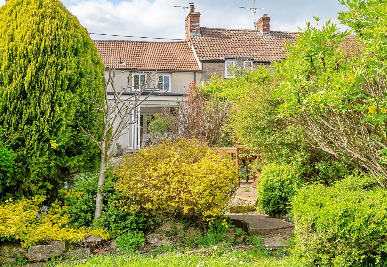 Cottage in Batcombe - Greenhills Cottage