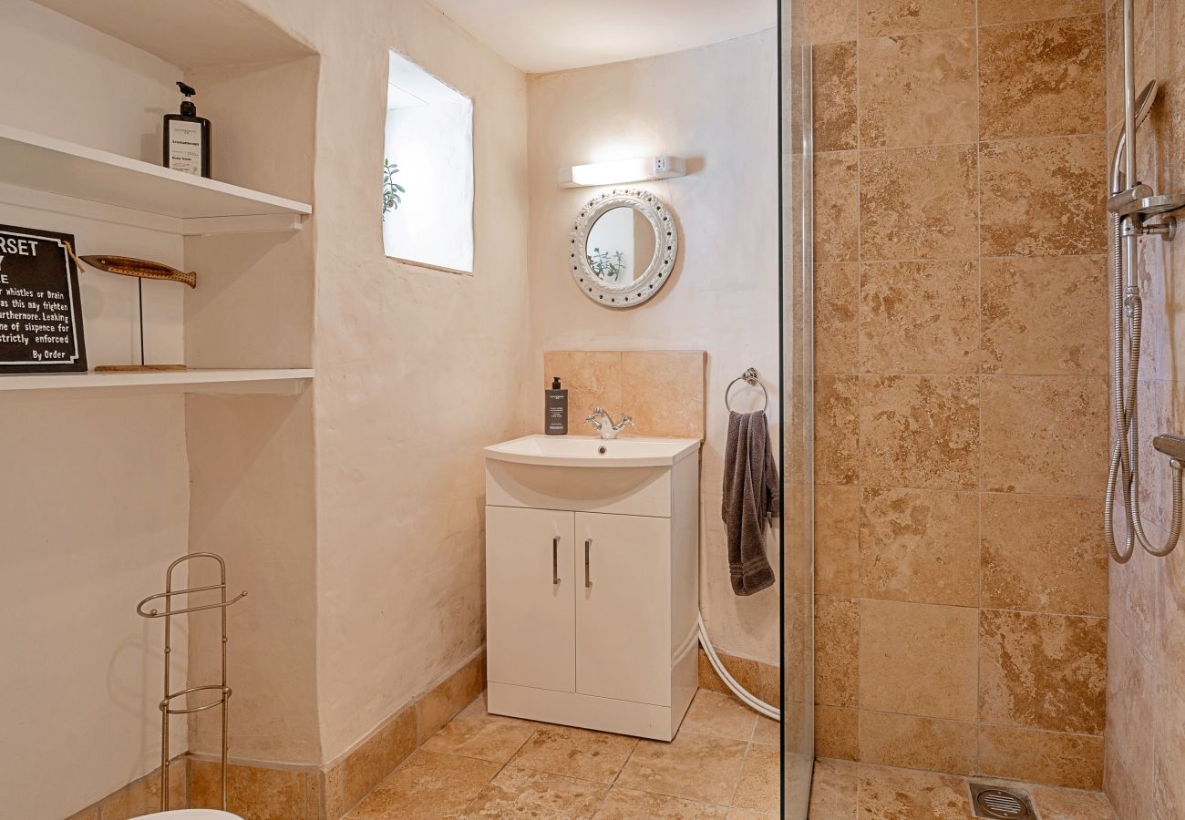 Cottage in Batcombe - Greenhills Cottage
