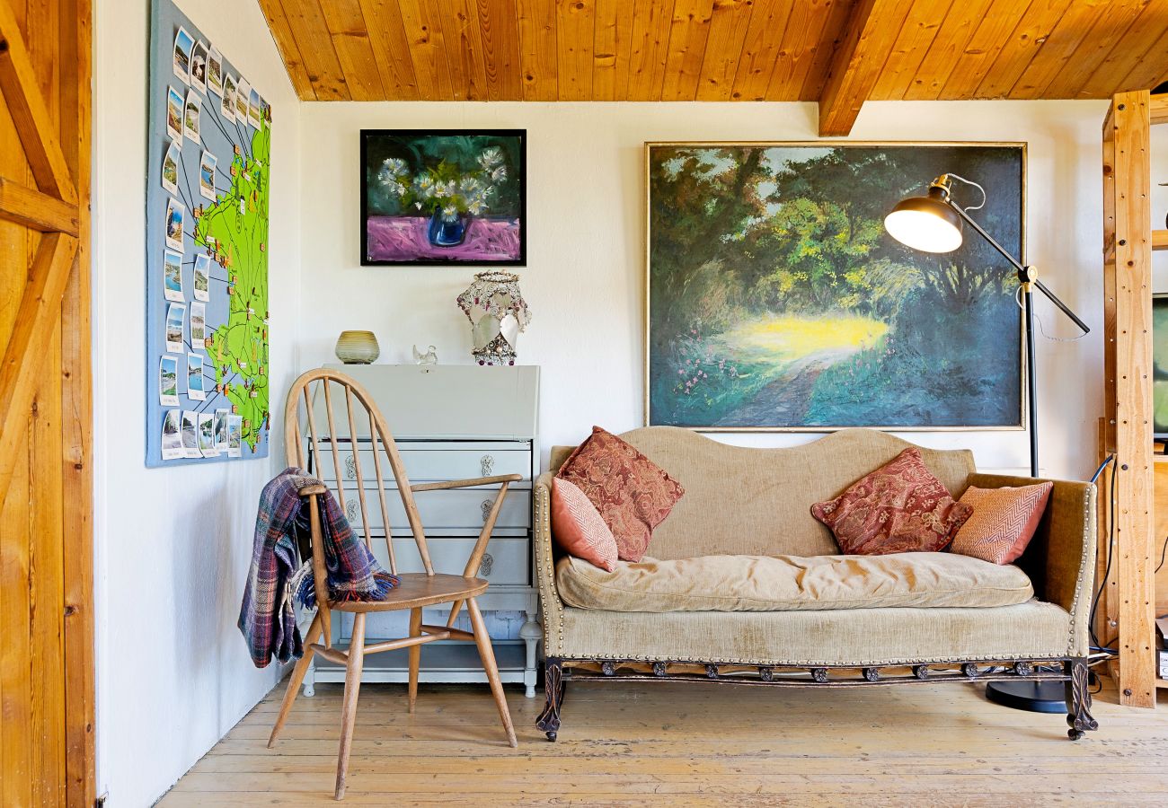 Cabin in Solva - The Tree House